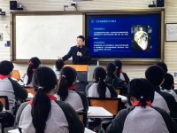 这个讲座，西延安中学的学生就是喜欢！