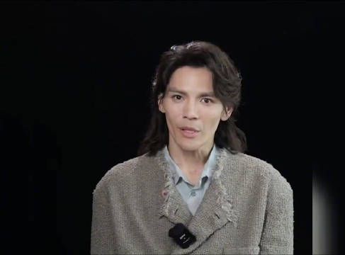郭碧婷一家甜蜜幸福,有了两个孩子的向佐越来越宽厚,沉稳