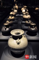 南京的博物馆有“看头”| 水壶啥时开始长“壶嘴”？来看六朝鸡首壶