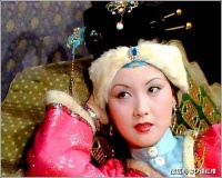 红楼梦：王熙凤见刘姥姥先后笑了五次？每次含义都不同