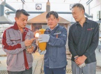 钻研探索 创新传承（工匠绝活）