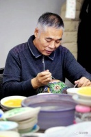 景泰蓝还能做沙发？北京工美大师和国际设计师合作创新传统非遗