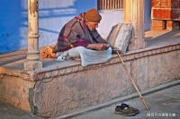 晚年以后，出门尽量要做到“四不带”，好运不请自来！