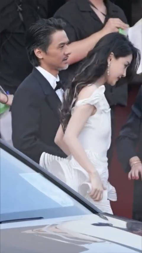 angelababy 复出以来参加的首个大型活动，人气依然不减…