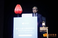 梅子涵：二十年的明亮全是动情