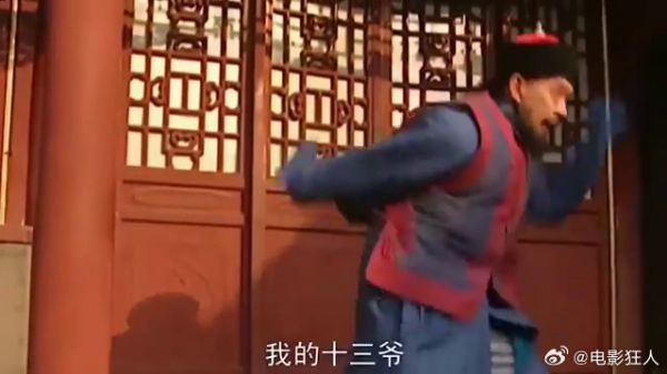 佟国维不愧是老狐狸,趁着十三爷落魄,把隆科多安排他身旁