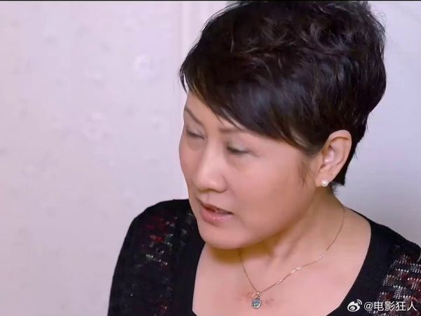 男子在小美家洗澡，被小美妈发现，这下误会大了