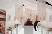 经典穿越时空，人文社推出《红楼梦》出版史料展