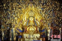 中国多地作家齐聚重庆 探讨新质生产力赋能文化传承