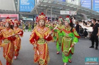 飒！女子英歌队的“中华战舞”霸屏广交会