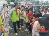 赣州市赣县区石芫中心小学举行世界读书日活动