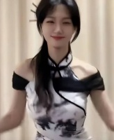 动了谁的奶酪？女律师曾是高考状元，因擦边直播被举报而选择低头