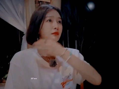 秦岚破碎感的神!有种头皮发麻的感觉,也太楚楚可怜了吧!