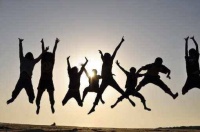 人民网评：青年人的“佛”不是懒，而是自嘲和调侃