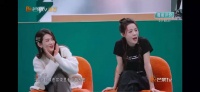 哪怕是忘了词儿以后，雪姨也这么可爱，虽然和之前的风格不同…