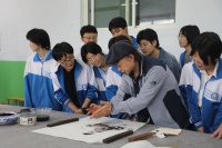 河北任泽：名家进校园 翰墨润桃李