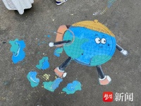 井盖变“景”盖！江大求知书院“井”上添花传递正能量