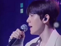 伯贤solo beakhyun exo 可爱小助手