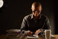 作家毕飞宇：要想“手高”，必须首先“眼高”