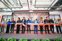 “who am I”当代艺术展在沪开幕 邀请观众参与“玩”艺术