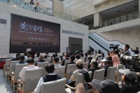 镜头始终对着百姓 “黄河百姓——朱宪民摄影作品展”开展暨捐赠仪式举行