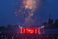 激昂青春闪耀舞台 忠县石宝中学五四文艺汇演举行