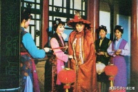 晴雯第一次开口说话，脂砚斋给出高度评价，难怪宝玉喜欢她