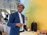 一叶连东西：中非人士国际茶日品清茗叙友谊