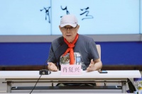 作家肖复兴：体育磨炼意志 带给孩子们不一样的成长