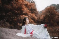 隐士半生浮沉领悟的三重境界，身处世外桃花庵，心系尘世红尘中