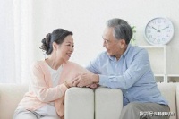 50岁到59岁这十年，不管多难，要努力获得这3样东西，这是为你好