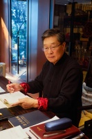 从县文化馆出发，书写“诗的光荣”，奔赴文学的远方——作家熊召政的英山往事