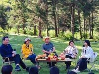 从此把牵挂留在了冶力关，“当文学遇上高原”作家访谈在甘肃临潭原生态直播