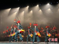 甘肃武威打造诗意凉州：月下赏诗歌 共唱凉州词