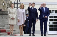 德法两国总统警告欧洲终有一死，必须直面挑战