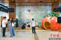 “黑土地·生命与记忆”展再现图画家九儿“泥土味”的艺术世界