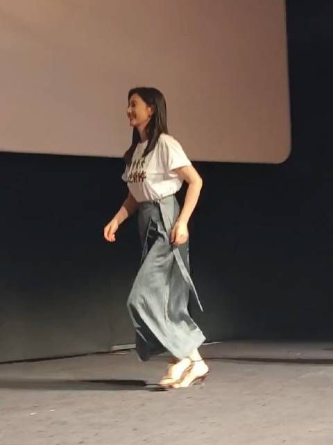 胡歌 高圆圆出席新片上海路演，两人的状态都好好，无美颜滤镜依然抗打…