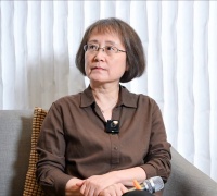 卡夫卡逝世百年·专访｜任卫东：卡夫卡直面人世的苦难，在自己身上展示人类的伤口