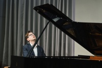 钢琴家维京格尔·奥拉夫松中国巡演：现在的我能呈现出不同的巴赫