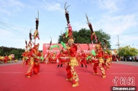 河北隆尧小麦开镰收割 百年非遗“招子鼓”庆丰年