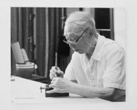 西泠印社名誉社长、中国第一个高等书法篆刻专业的创建者刘江仙逝，享年99岁