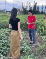 让她在家玩吧！广东男子娶了小13岁的妻子不让她去工作：跑了咋整