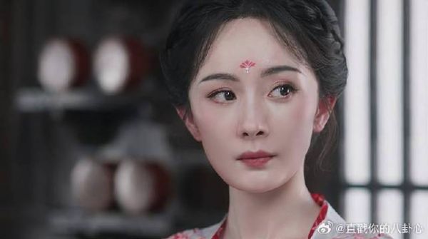 红红嘴硬不承认爱上月初,如今看到这幕,醋坛子秒翻