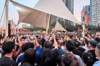 库尔勒：街角音乐会 点燃城市活力