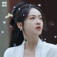 原来薛芳菲和萧蘅都击过登闻鼓、伸过冤，一些宿命感