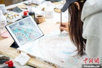 鉴赏摹制汉唐壁画 西北大学学生在特色课程中感悟历史文化魅力