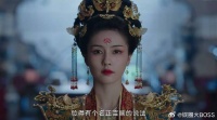 妖后雪宁赴死，一身大红宫服满头金钗，太惊艳了