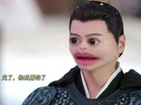 父亲的眼睛里，一切秘密都无所遁形