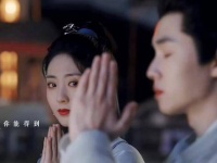 须经多少世的交错错过，方能换取今世的一次回眸