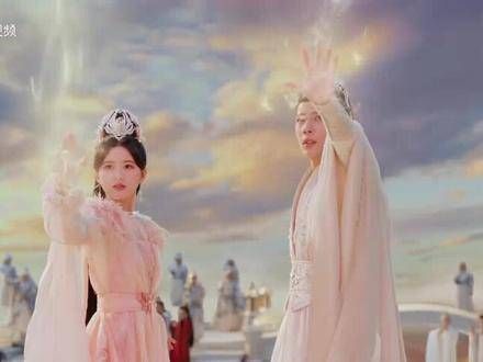 元启啊,说来奇怪,腋下居然破了个洞,这该如何是好?王安宇的演绎让人惊叹